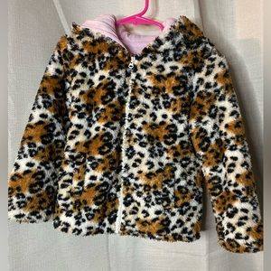 Girls Leopard fleece jacket in size 4T